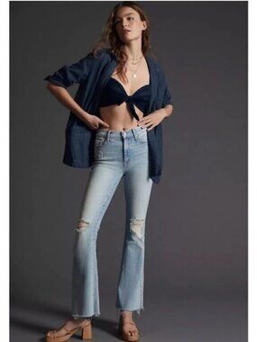 MOTHER The Weekender Fray Jeans Action Shot Wash Flare Raw Hem Denim 28